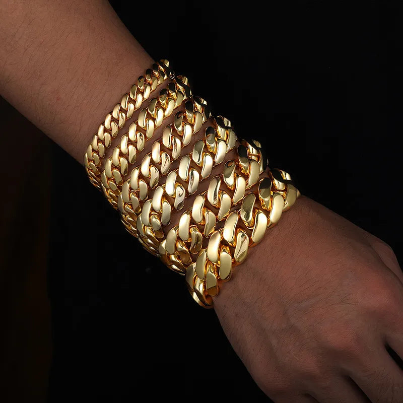 14k 10mm Cuban Link Bracelet (Cubic Zirconia Lock)